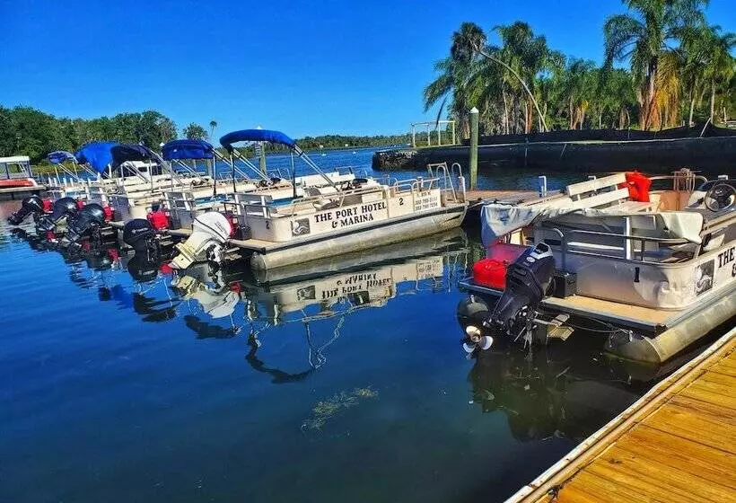 The Port Hotel And Marina