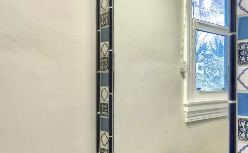 מוטל Beachcomber Inn