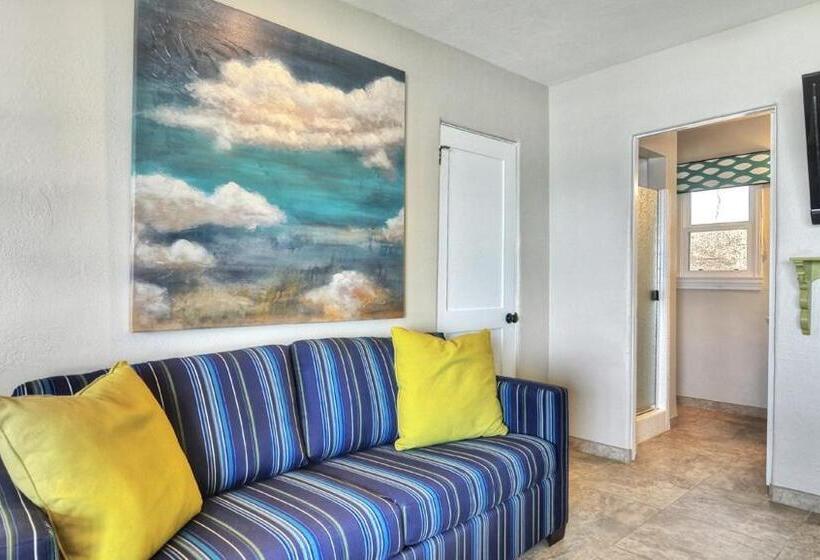 מוטל Beachcomber Inn