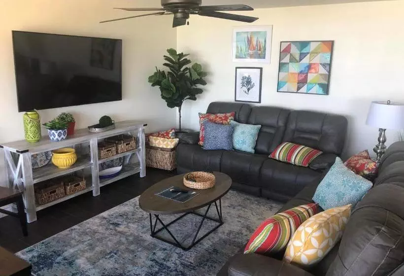 מוטל Beachcomber Inn