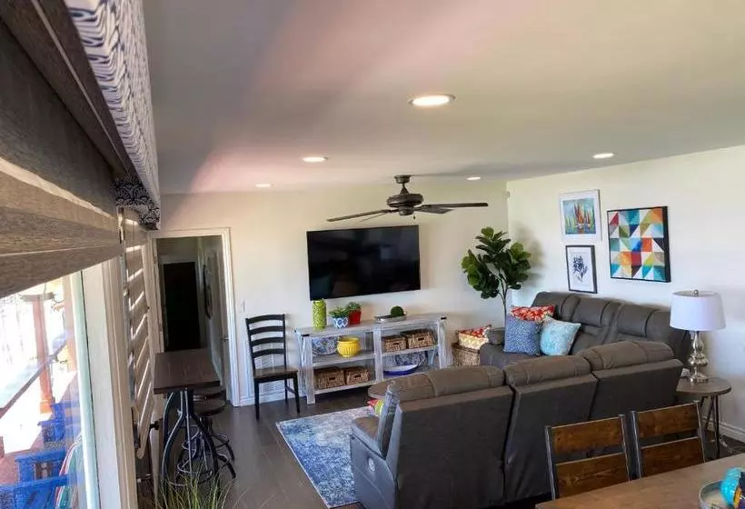 מוטל Beachcomber Inn