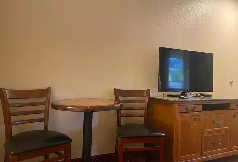 汽车旅馆  Dune Surfer Inn