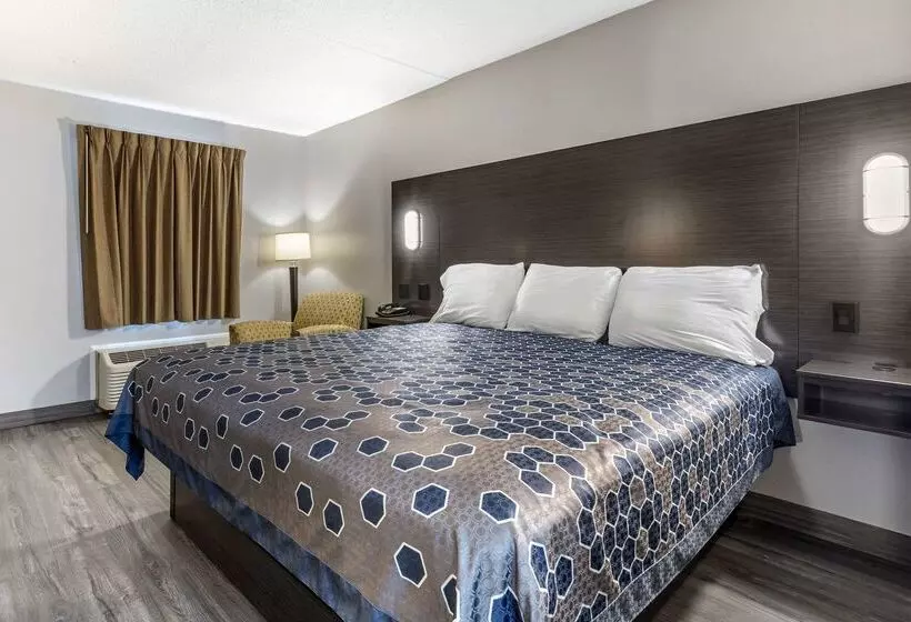 فندق على الطريق Rodeway Inn