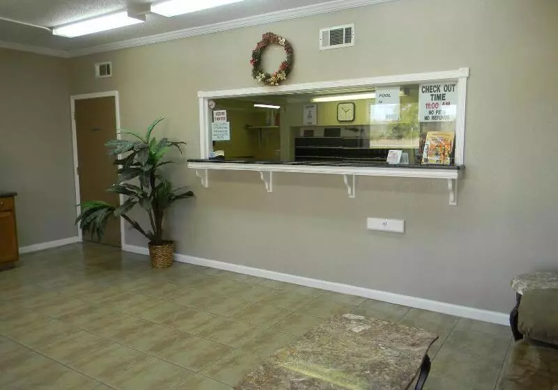 汽车旅馆  Sunrise Inn Lake Charles