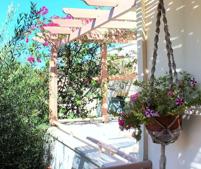 Nissia Kamares Hotel Apartments