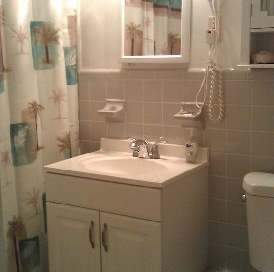 Deerfield Buccaneer Resort Apartments