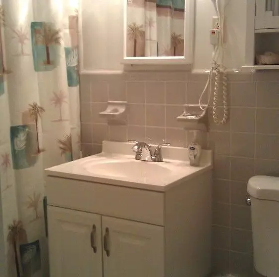 Deerfield Buccaneer Resort Apartments