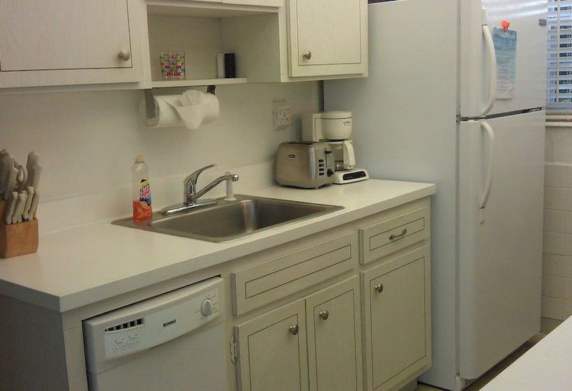 Deerfield Buccaneer Resort Apartments