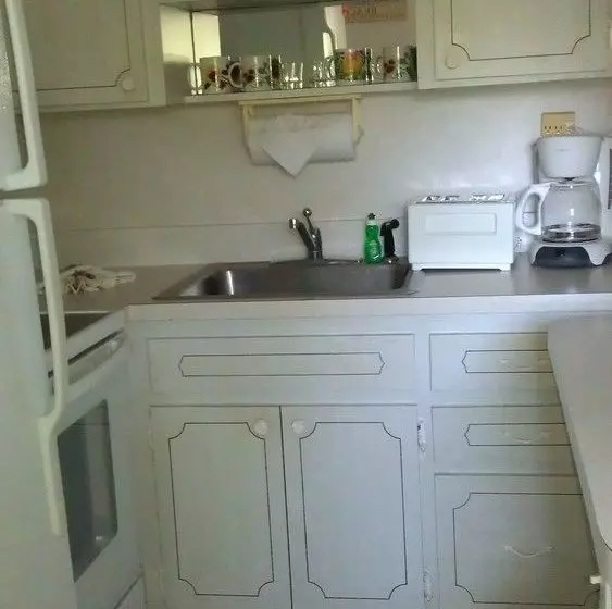 Deerfield Buccaneer Resort Apartments