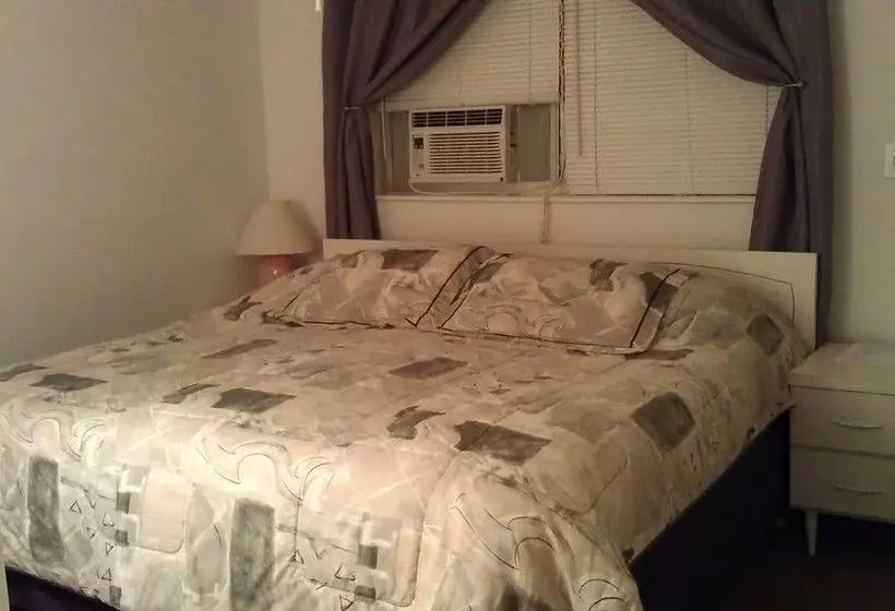 Deerfield Buccaneer Resort Apartments