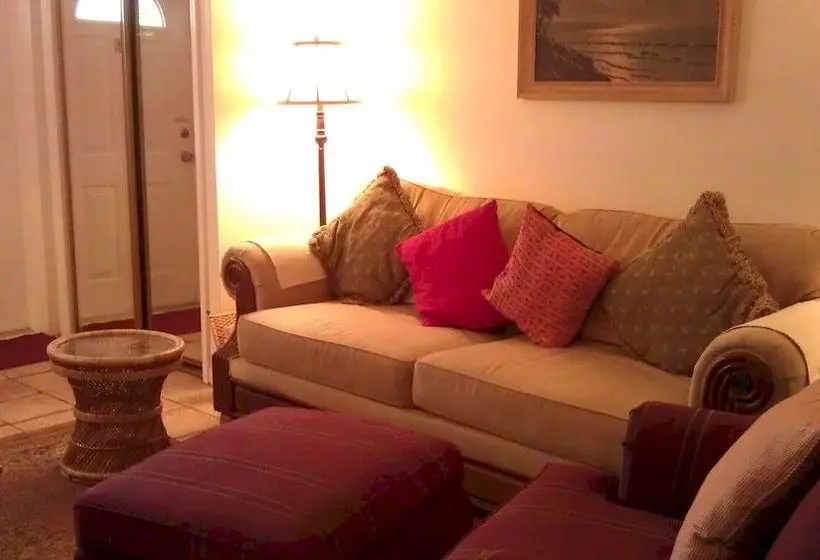 Deerfield Buccaneer Resort Apartments