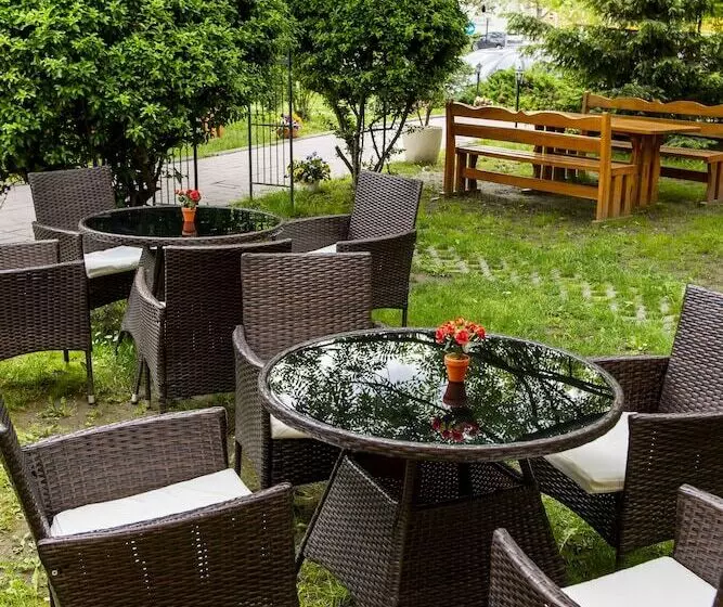 Gastland M0 Hotel & Conference Center