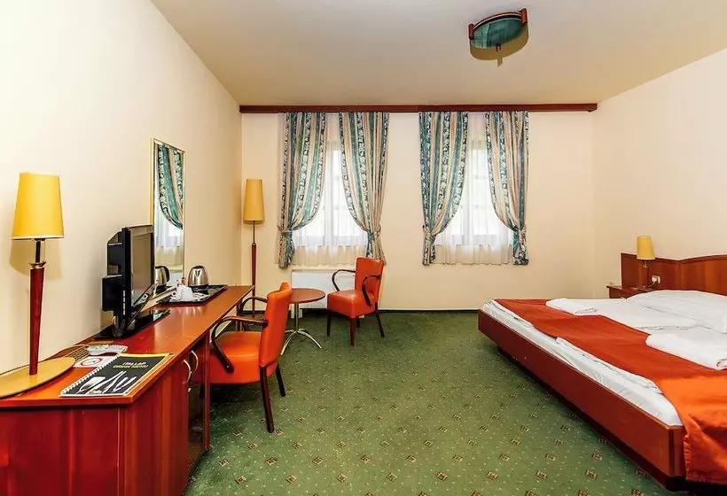 Gastland M0 Hotel & Conference Center