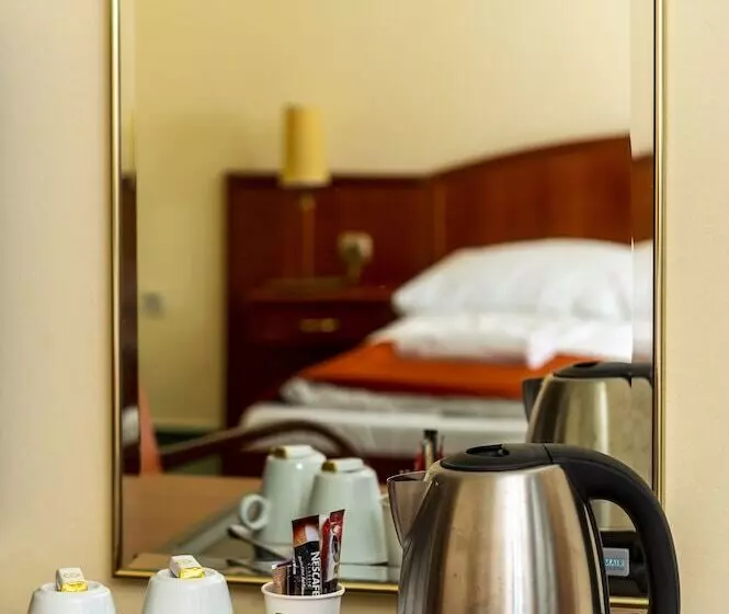 Gastland M0 Hotel & Conference Center