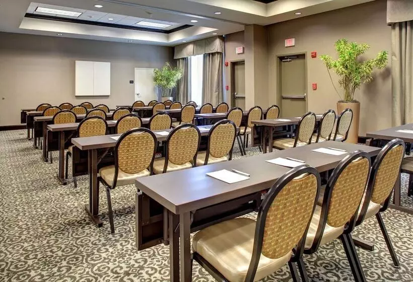 Hampton Inn & Suites Baton Rouge Downtown