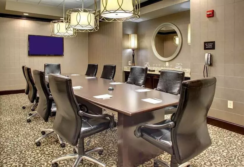 Hampton Inn & Suites Baton Rouge Downtown