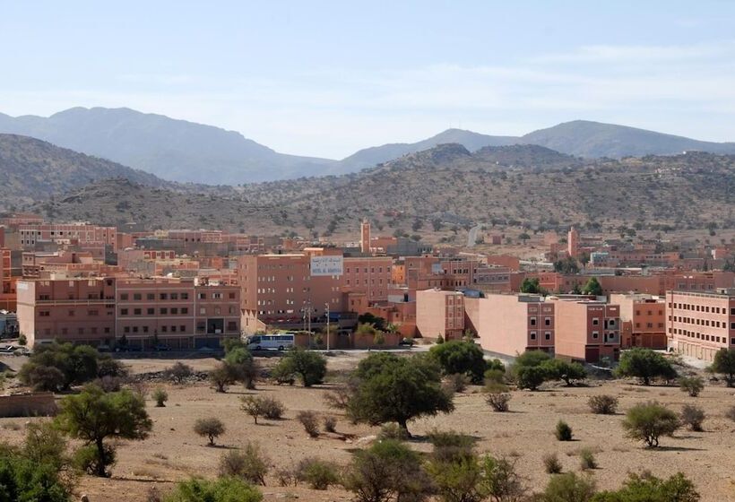 Отель Al Adarissa