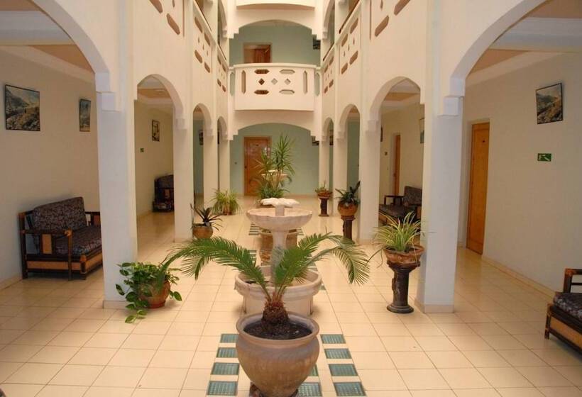 Отель Al Adarissa