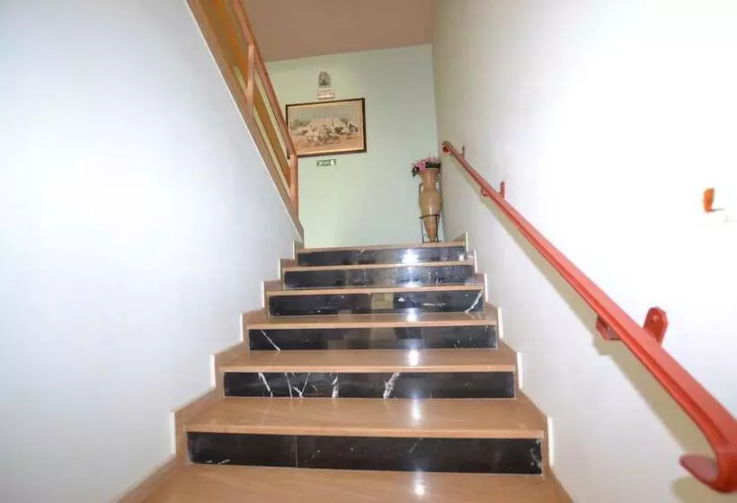 Отель Al Adarissa