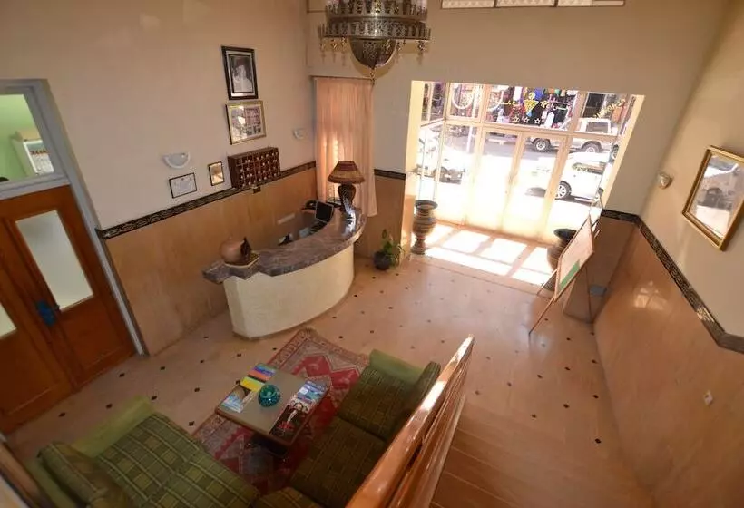 Отель Al Adarissa