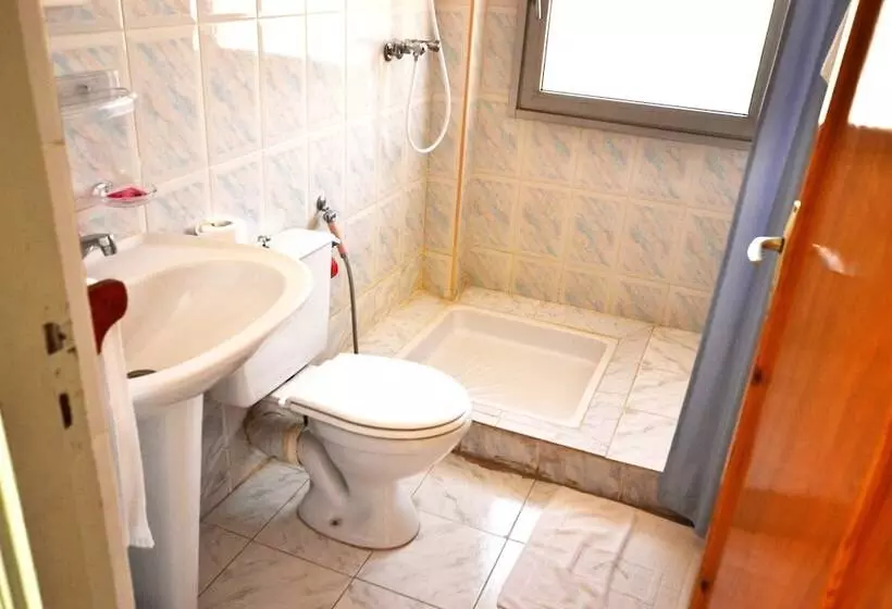 Отель Al Adarissa