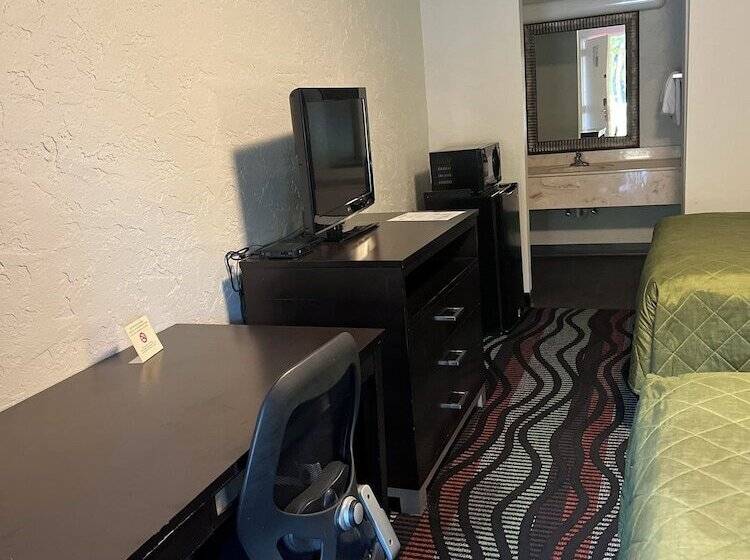 酒店 Applegate Inn