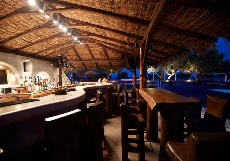 Отель Black Rose Beach Suites