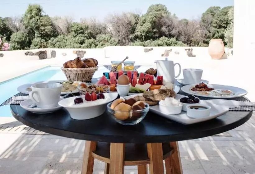 Отель Black Rose Beach Suites