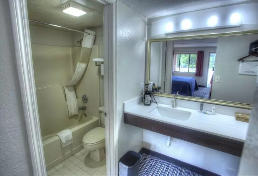 בית מלון כפרי Budgetel Inn And Suites Plus Helen