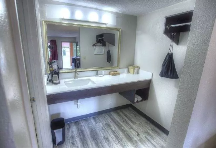 בית מלון כפרי Budgetel Inn And Suites Plus Helen