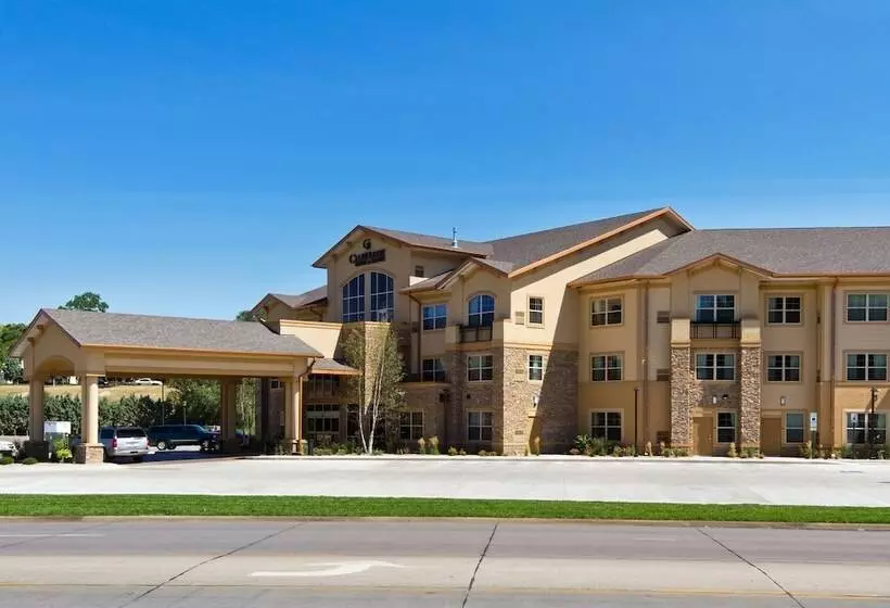 Clubhouse Hotel And Suites