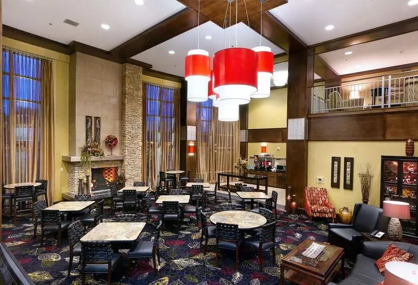 Clubhouse Hotel And Suites