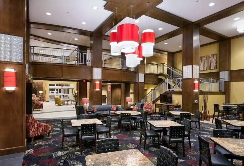 Clubhouse Hotel And Suites