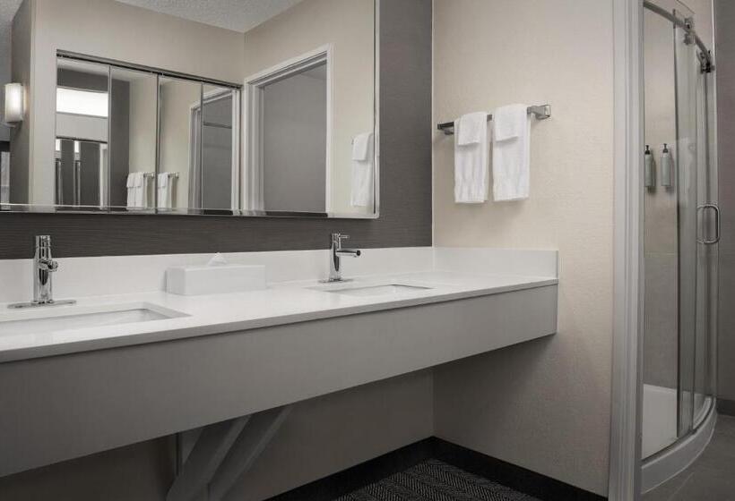 فندق Courtyard By Marriott Panama City