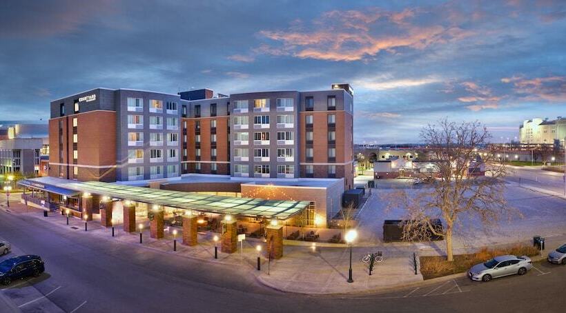 فندق Courtyard Lincoln Downtown