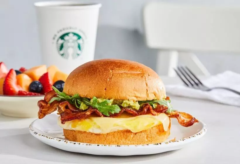 هتل Courtyard Lincoln Downtown