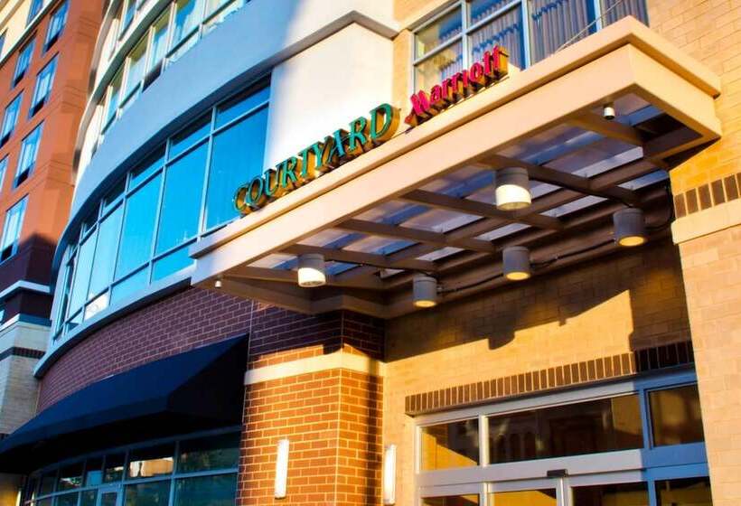 فندق Courtyard By Marriott Newark Downtown
