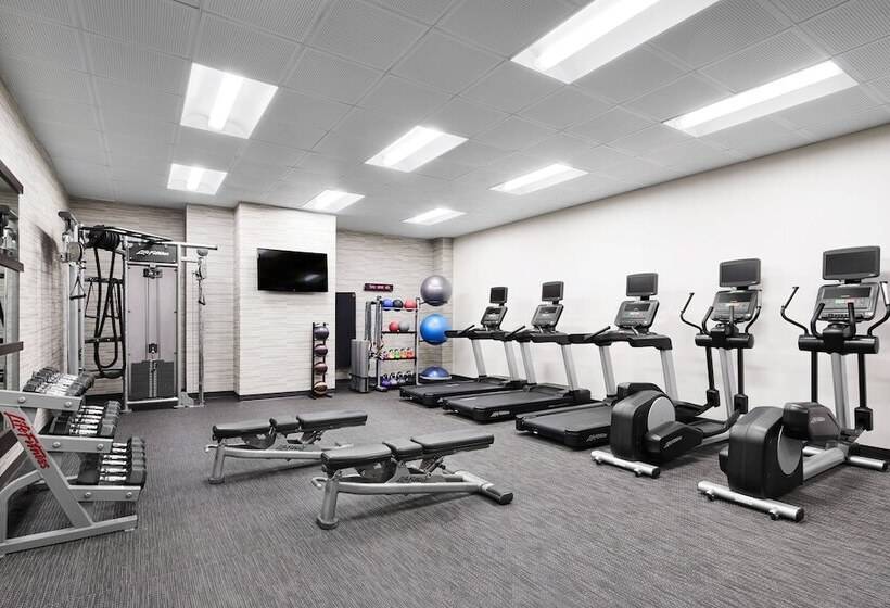 فندق Courtyard By Marriott Newark Downtown