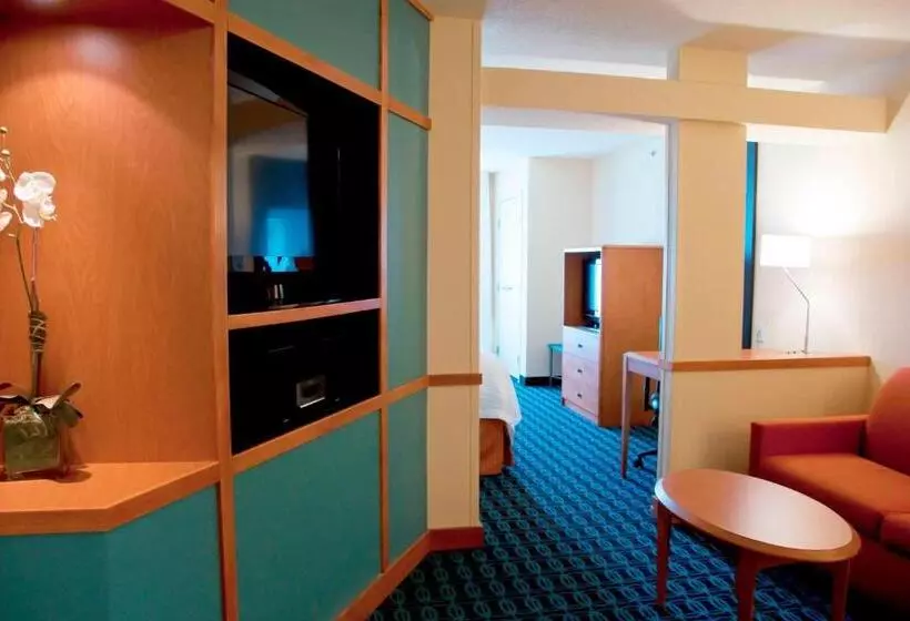 ホテル Fairfield Inn & Suites Ames