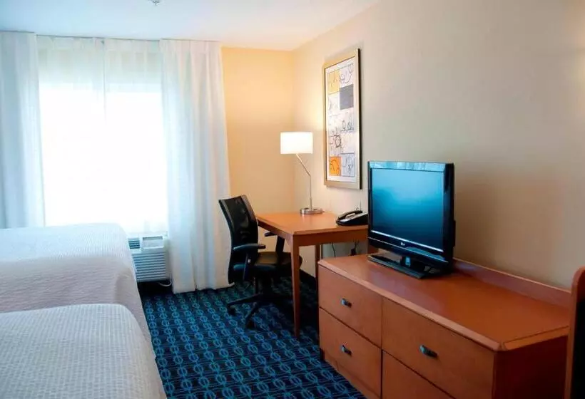 ホテル Fairfield Inn & Suites Ames