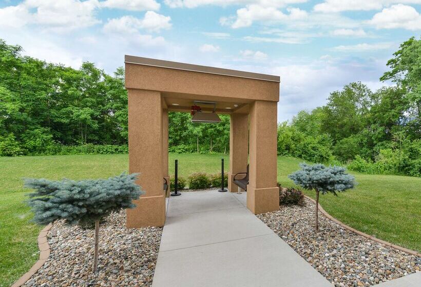 Отель Hampton Inn Iowa City/university Area