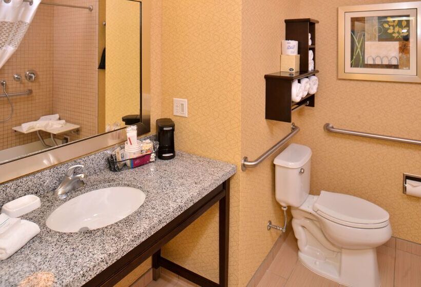 Отель Hampton Inn Iowa City/university Area