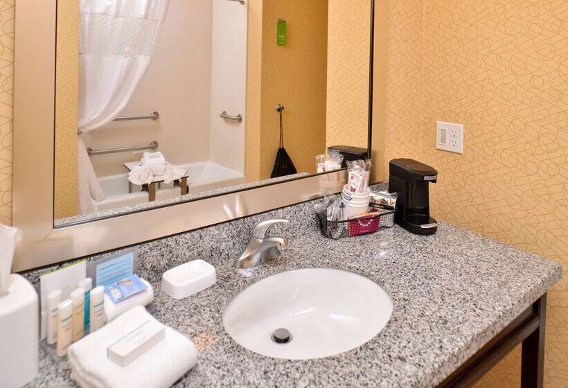 Отель Hampton Inn Iowa City/university Area