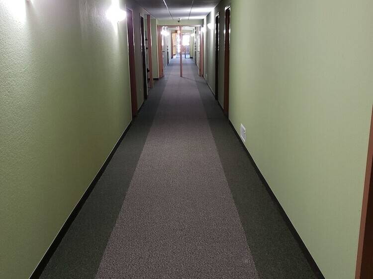 ホテル Harbor Lights Lodge