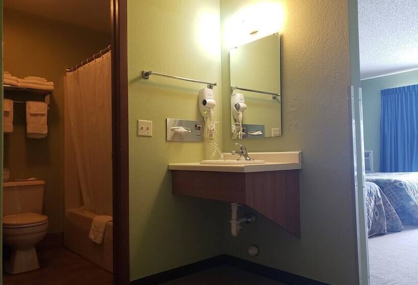 ホテル Harbor Lights Lodge