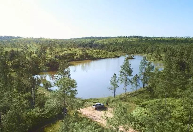 ホテル Hidden Valley Wilderness Lodge