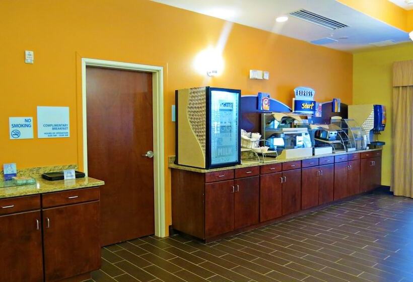 Szálloda Holiday Inn Express & Suites Cross Lanes, An Ihg