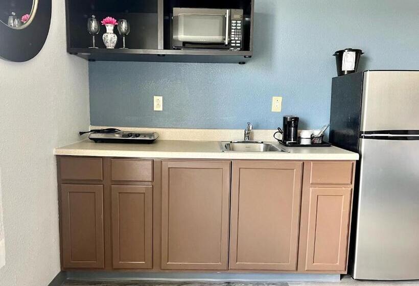 فندق Hometowne Studios & Suites Washington