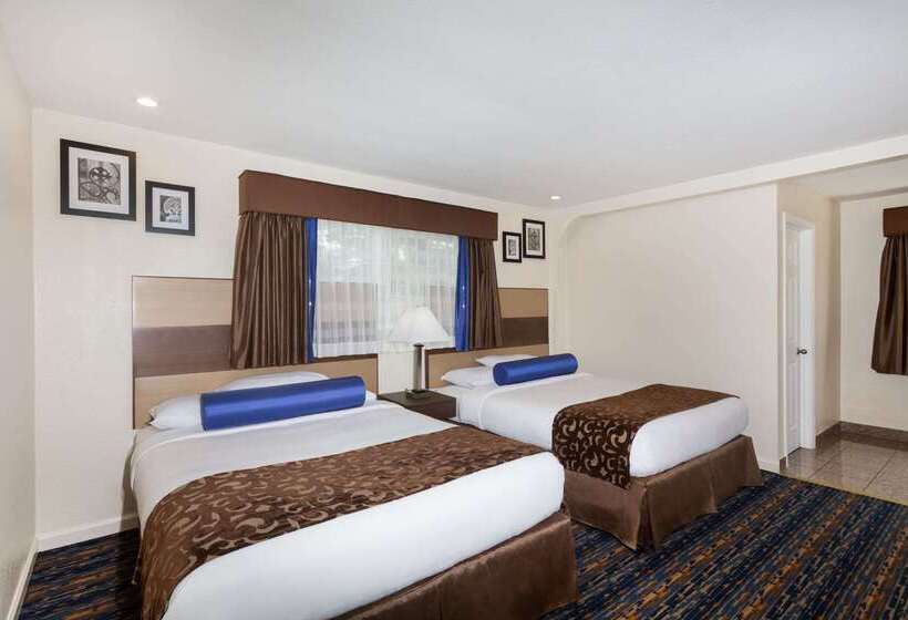 酒店 Howard Johnson By Wyndham Berkeley