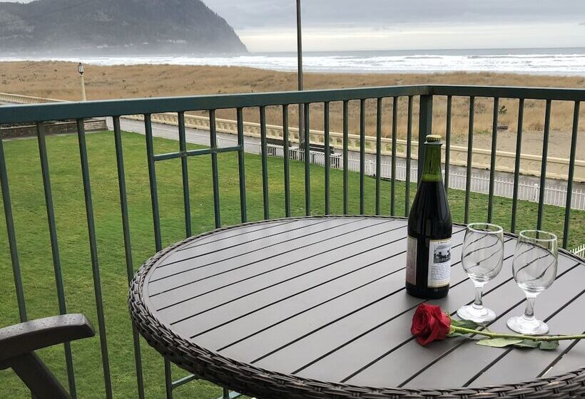 Hotel Inn At The Prom Oceanfront